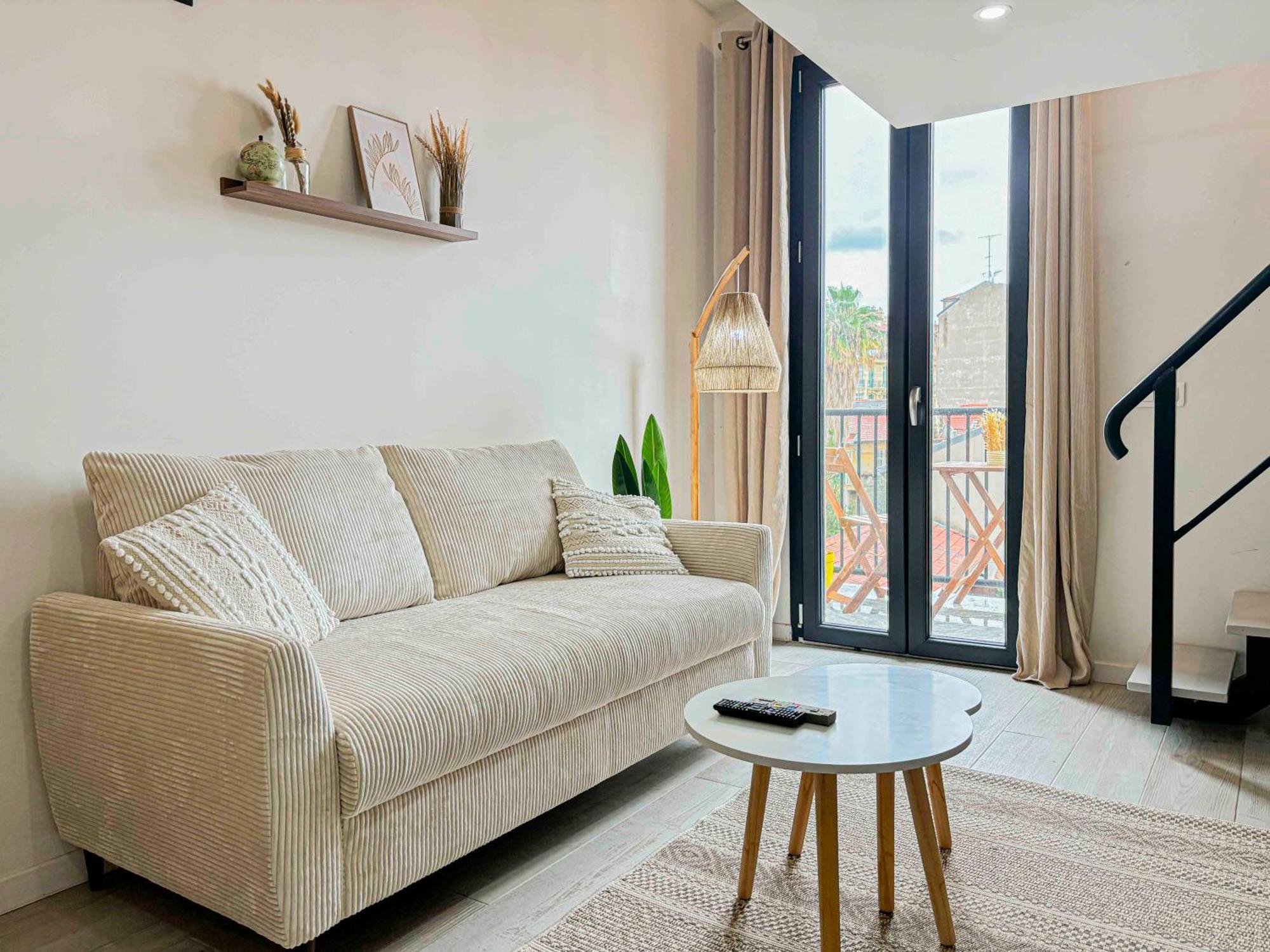 Potiers - Parking, Wifi, 2pers Nizza